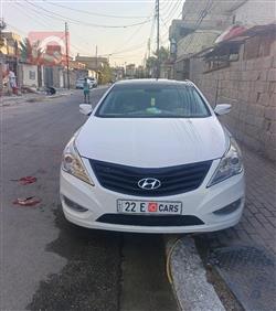 هيونداي أزيرا